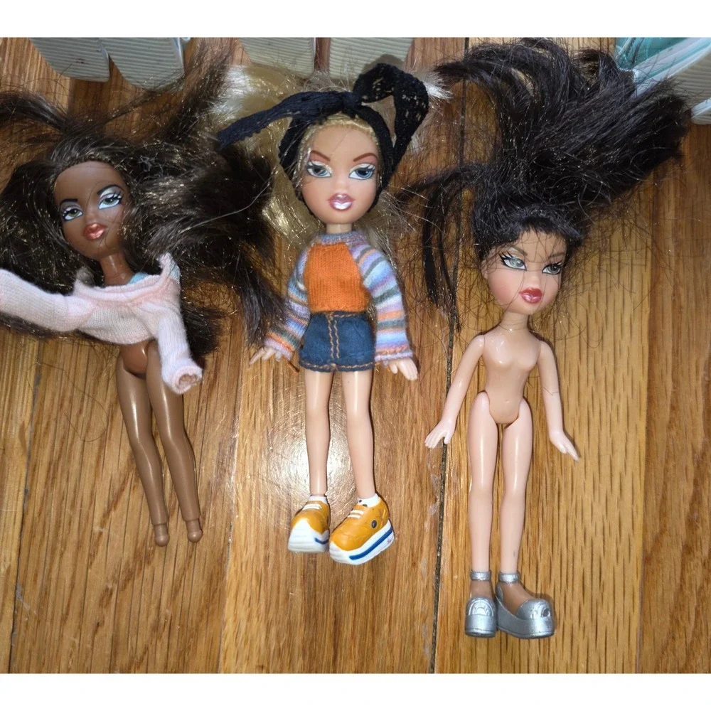 2001 Bratz Doll Lot 12 Dolls Clothes Access‎ Shoes Cloe Yasmin Sasha Jade Boyz